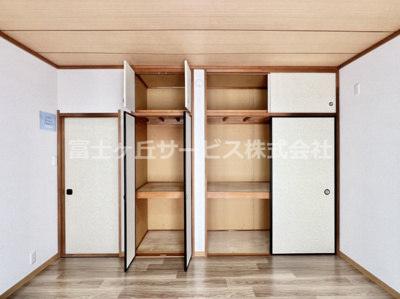 【収納】 | 裾野市千福が丘1丁目 中古戸建て | 寝室の収納です