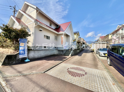 【前面道路含む現地写真】 | 裾野市千福が丘1丁目 中古戸建て | 前面道路含む現地写真です