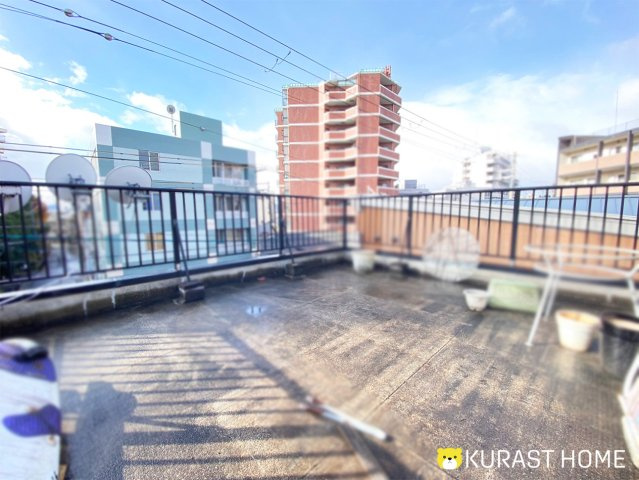 京都市中京区壬生馬場町　中古戸建のバルコニー