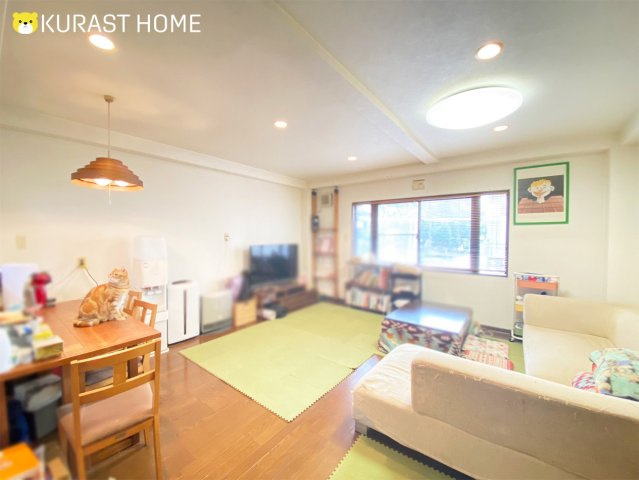 京都市中京区壬生馬場町　中古戸建の居間・リビング