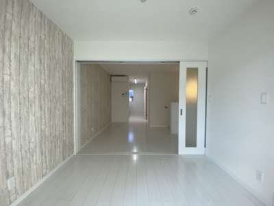 【居間・リビング】 | ディオーネ | 退去予定ですが大人気物件ですので、是非一度ご検討下さい。
