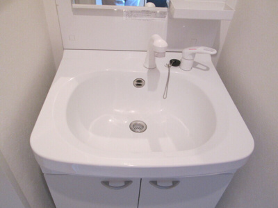 【独立洗面台】 | インフィールド枝光 | 朝の支度にも助かる、独立の洗髪洗面化粧台