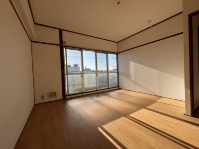 【洋室】 | 第２梅田ハイツ | きれいな洋室です