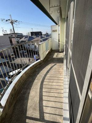 【バルコニー】 | 第２梅田ハイツ | 日当たりの良い広々としたバルコニーです