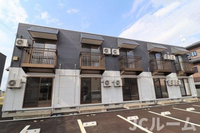 クリア上越の駐車場