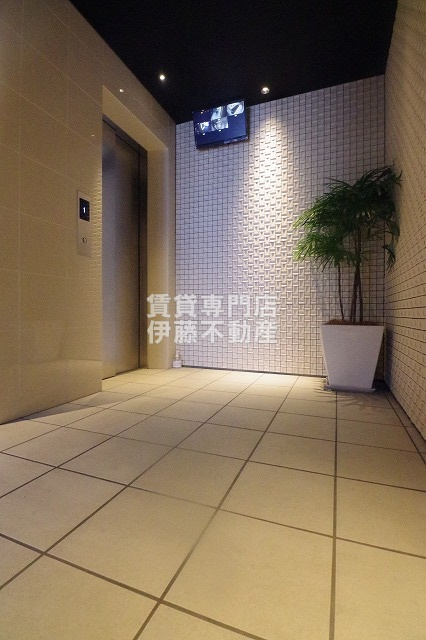 ロイヤルアンコールのロビー