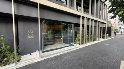 【エントランス】 | ZOOM新宿御苑前