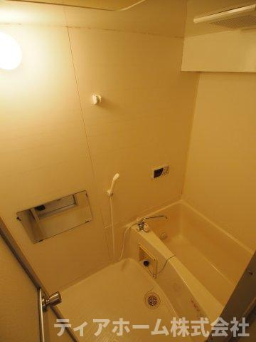 大和高田市田井新町の賃貸マンションの浴室|日々の暮らしに欠かせないお風呂です