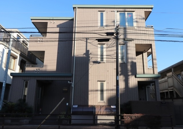 レーヴＩの外観