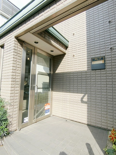 レーヴＩのエントランス|エントランス部分★