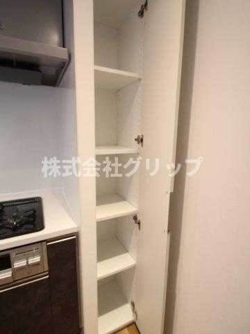 レックスガーデン横浜反町公園の収納