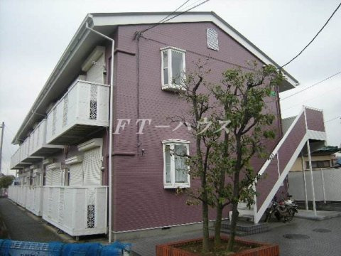 ガーデンヒルズ薬園台のエントランス