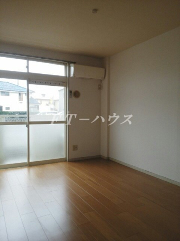 ガーデンヒルズ薬園台の寝室