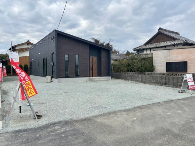 三潴郡大木町大字蛭池の新築一戸建の駐車場