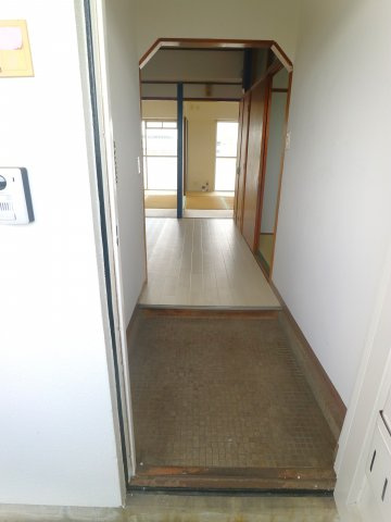 国崎ビル3の玄関