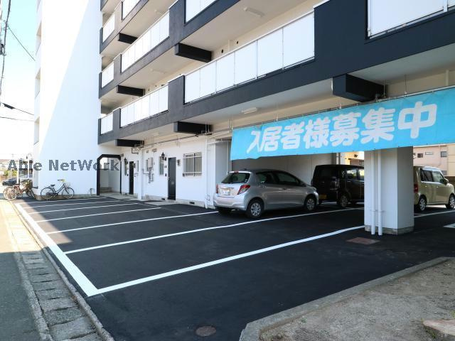 国崎ビル3の駐車場|駐車場