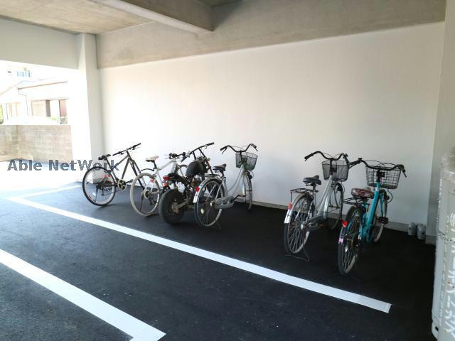 国崎ビル3のその他共用部分|駐輪場