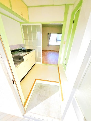 ワンパーネスの玄関