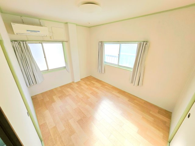 ワンパーネスの居間・リビング