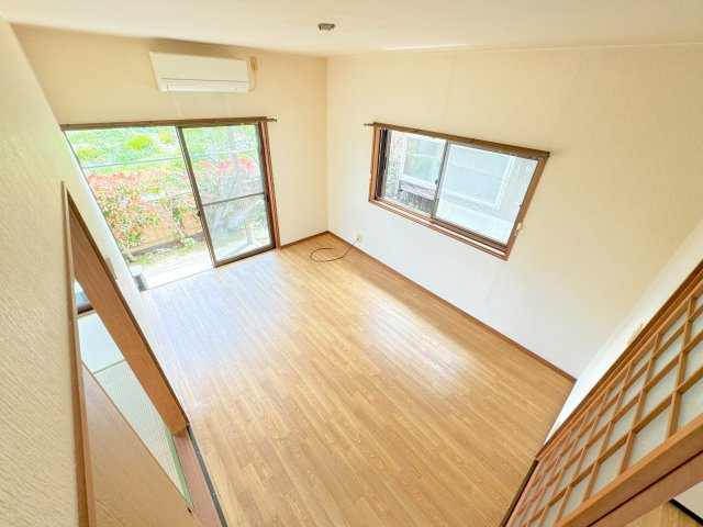 コーポ春の洋室