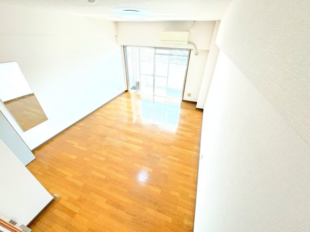 アップルハウスの居間・リビング|別号室の写真の為異なる場合は、現況優先とします。