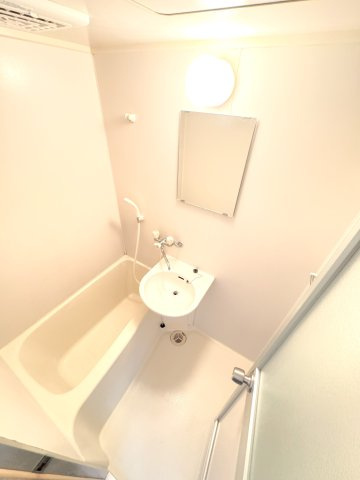 アップルハウスの浴室|別号室の写真の為異なる場合は、現況優先とします。