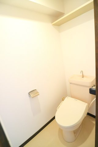 アップルハウスのトイレ|別号室の写真の為異なる場合は、現況優先とします。