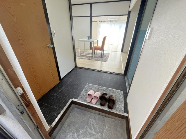 吉田ハイツの玄関
