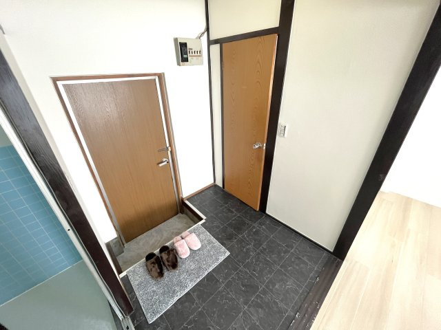 吉田ハイツの玄関