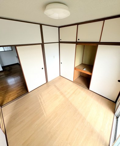 浜町マンションの洋室