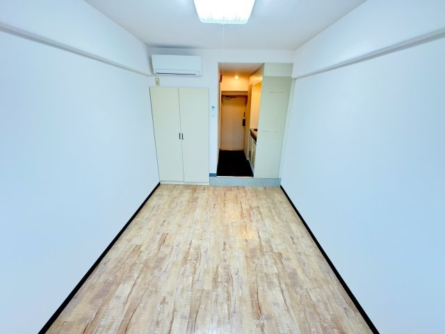 ニュースカイマンションの洋室