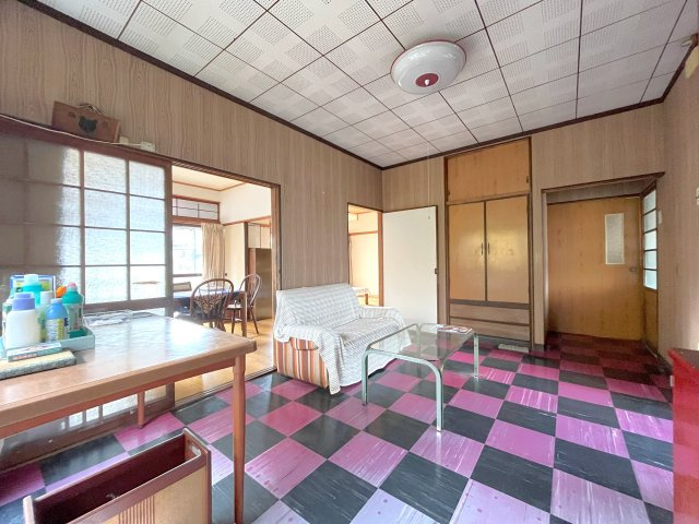 黄金町貸家の居間・リビング