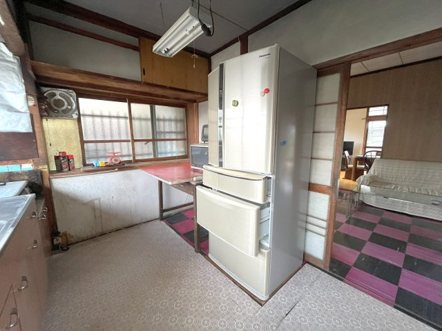 黄金町貸家の居間・リビング