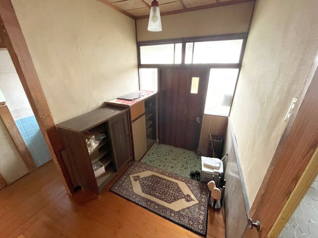 黄金町貸家の玄関