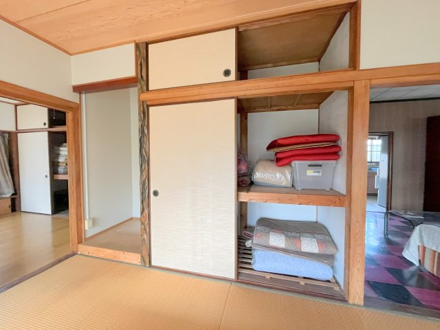 黄金町貸家の収納