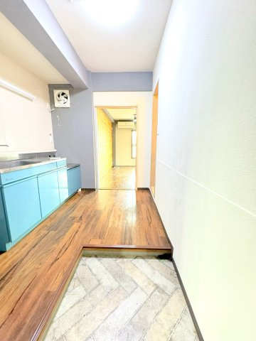 KICHIビルの玄関