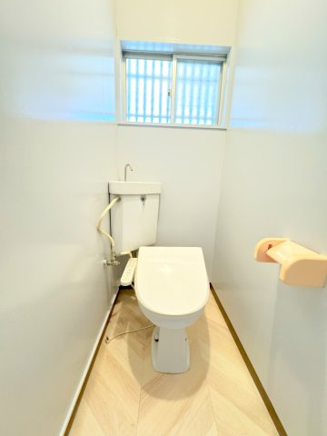 アクア上白川A棟のトイレ