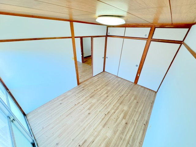 アクア上白川A棟の洋室