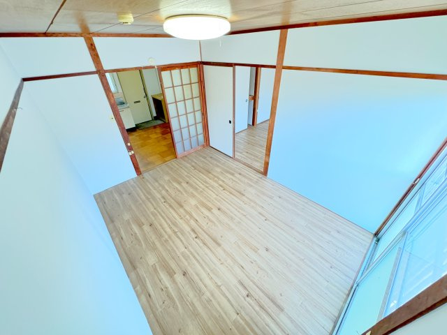 アクア上白川A棟の洋室