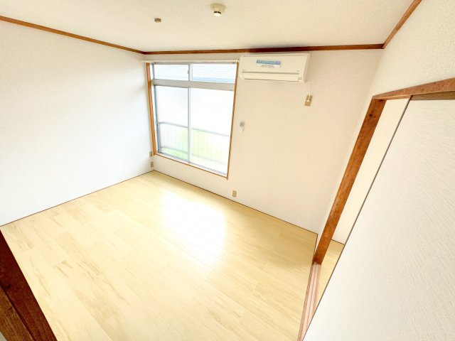 アクア上白川B棟の洋室