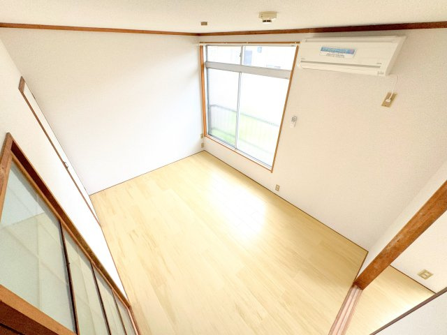 アクア上白川B棟の洋室