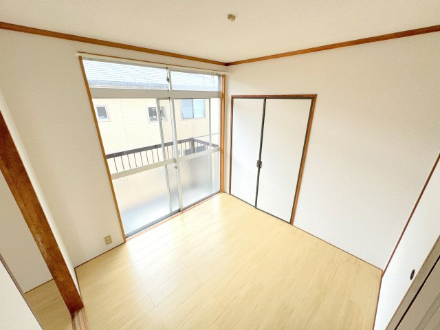 アクア上白川B棟の洋室