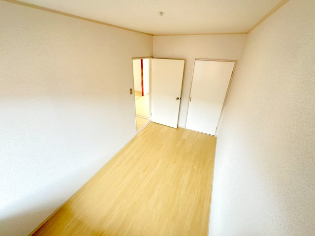 アクア上白川B棟の洋室