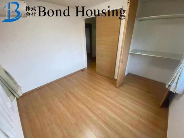 「セキスイ施工」「床暖房あり」魚住町西岡 築9年の洋室