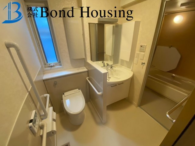 「セキスイ施工」「床暖房あり」魚住町西岡 築9年のトイレ