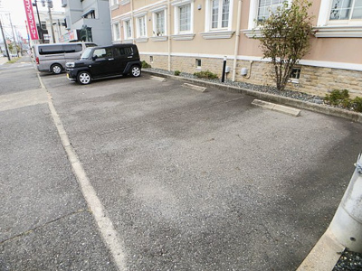 【駐車場】 | レインボーカーサ内田橋【名古屋市賃貸・ オートバイ駐輪場】