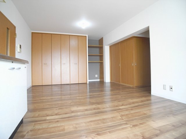 【居間・リビング】 | ファミール吉田Ⅰ