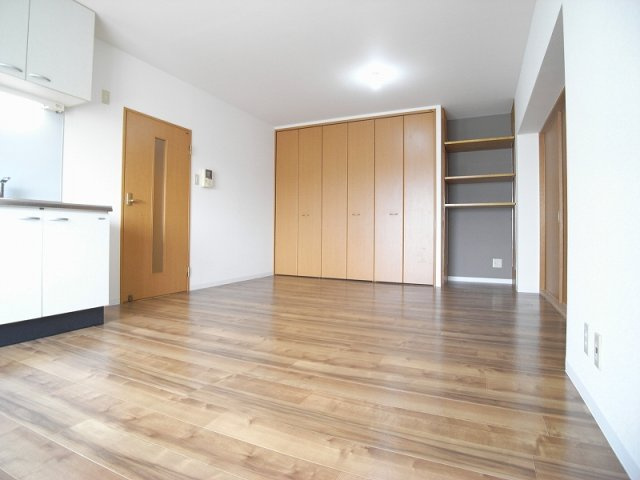 【居間・リビング】 | ファミール吉田Ⅰ