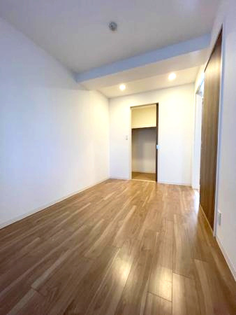 アルファスマート丸亀駅Ⅱの洋室