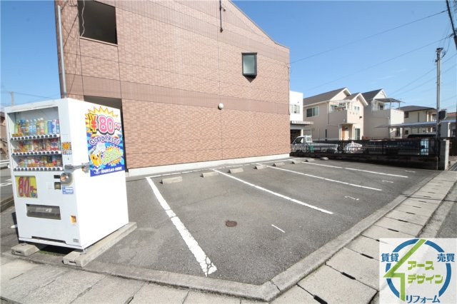 ピラージュ新野辺の駐車場|カースペースがあります